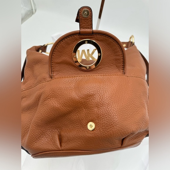 GUC Michael Kors Brown Leather Fulton Hobo Bag with Gold Hardware - Picture 8 of 12